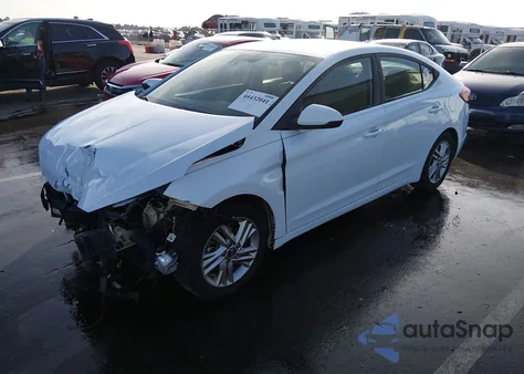 2019 Hyundai Elantra Sel z USA, uszkodzony, nr VIN 5NPD84LF7KH454852